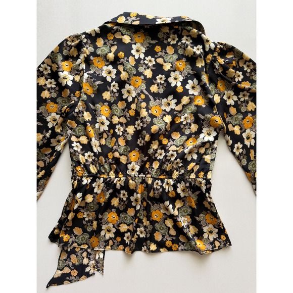 ASTR The Label Women's Black Yellow Floral Asymmetrical Collared Wrap Top Size M - Picture 8 of 13